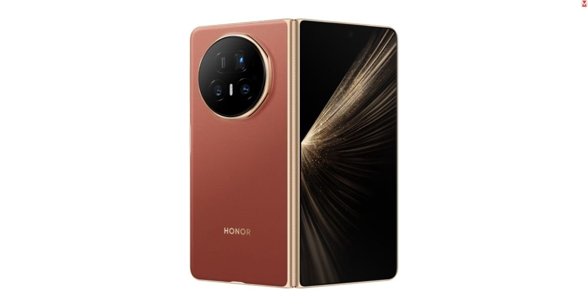 Honor Magic V5 slim foldable in hand